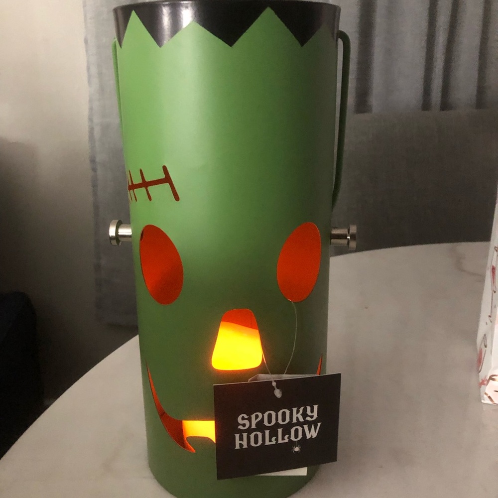 👻 Frankenstein LED Lantern - metal